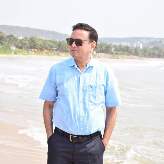 Dr. Vinay Kumar Srivastava